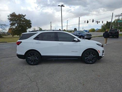 2022 Chevrolet Equinox RS