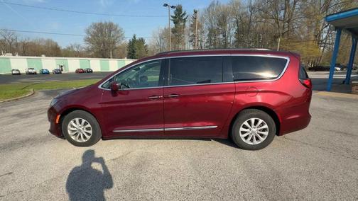 Velvet Red Pearlcoat 2017 Chrysler Pacifica Touring-L