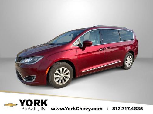 Velvet Red Pearlcoat 2017 Chrysler Pacifica Touring-L