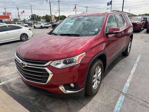 Cajun Red Tintcoat 2019 Chevrolet Traverse LT Cloth