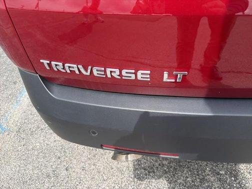 Cajun Red Tintcoat 2019 Chevrolet Traverse LT Cloth