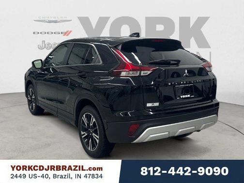 Labrador Black Pearl 2025 Mitsubishi Eclipse Cross SE