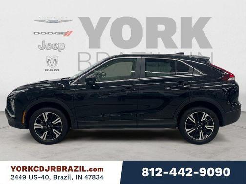 Labrador Black Pearl 2025 Mitsubishi Eclipse Cross SE