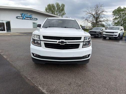 Summit White 2019 Chevrolet Suburban Premier