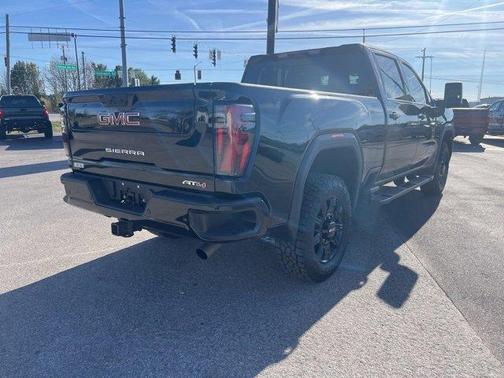 2024 GMC Sierra 2500 AT4