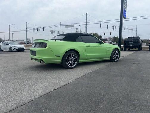 2013 Ford Mustang GT Premium