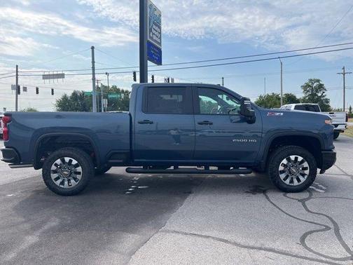 2026 Chevrolet Silverado 2500 Custom