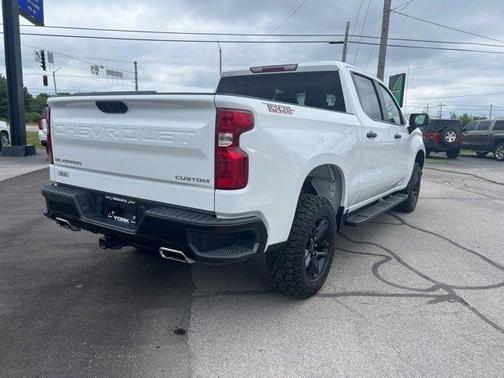2022 Chevrolet Silverado 1500 Custom Trail Boss