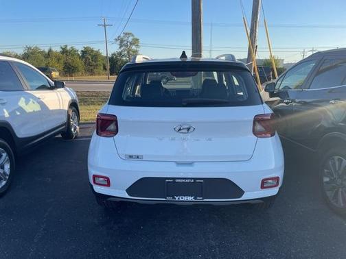2022 Hyundai VENUE Limited