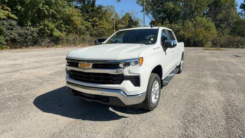 Summit White 2026 Chevrolet Silverado 1500 LT