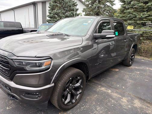 Granite Crystal Metallic Clearcoat 2021 RAM 1500 Limited