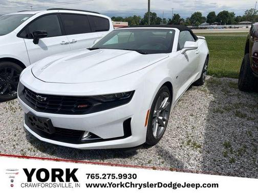 Summit White 2020 Chevrolet Camaro 2LT