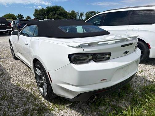 Summit White 2020 Chevrolet Camaro 2LT