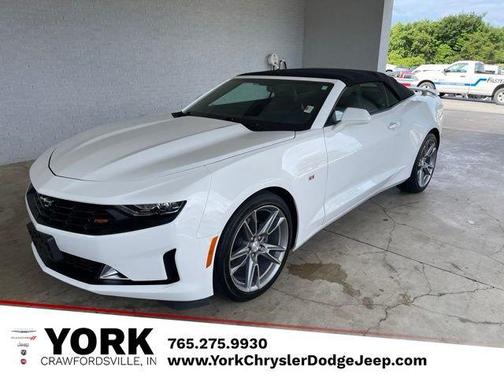 Summit White 2020 Chevrolet Camaro 2LT