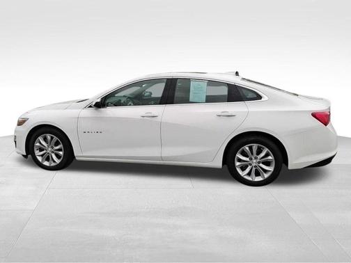 Summit White 2024 Chevrolet Malibu FWD 1LT