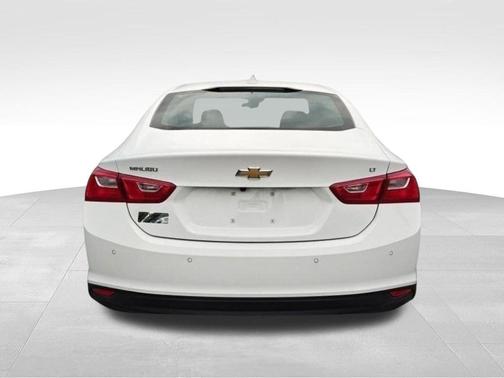 Summit White 2024 Chevrolet Malibu FWD 1LT