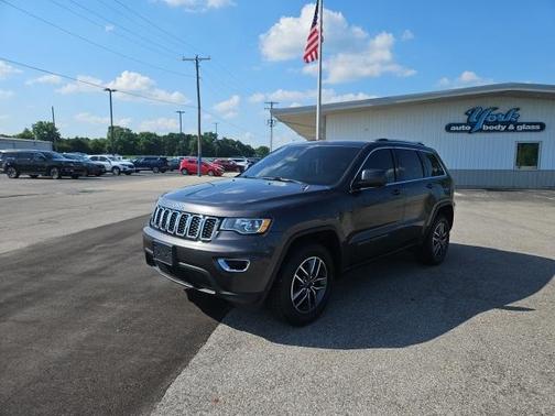 2020 Jeep Grand Cherokee Laredo E