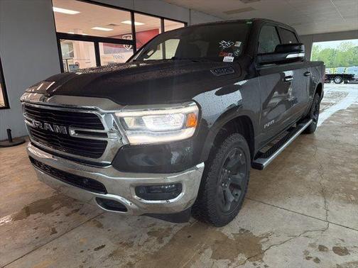 Diamond Black Crystal Pearlcoat 2019 RAM 1500 Big Horn