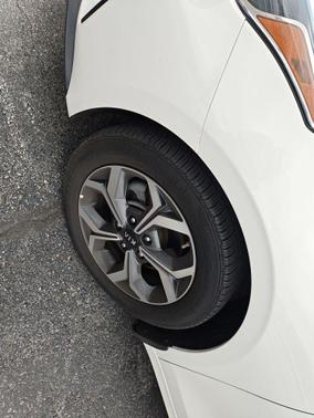 Clear White 2021 Kia Forte LXS