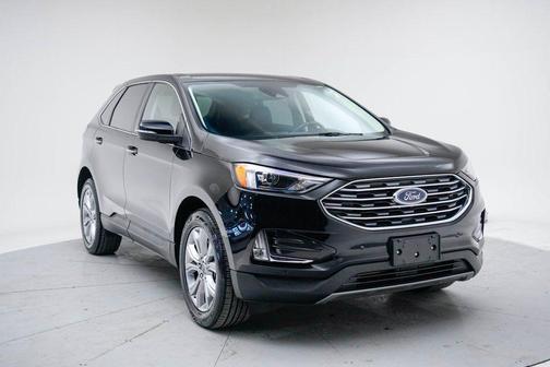 AGATE BLACK METALLIC 2024 Ford Edge Titanium