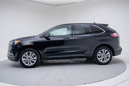 AGATE BLACK METALLIC 2024 Ford Edge Titanium