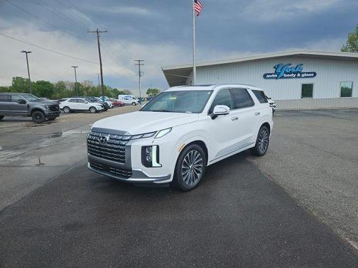 White 2023 Hyundai PALISADE Calligraphy