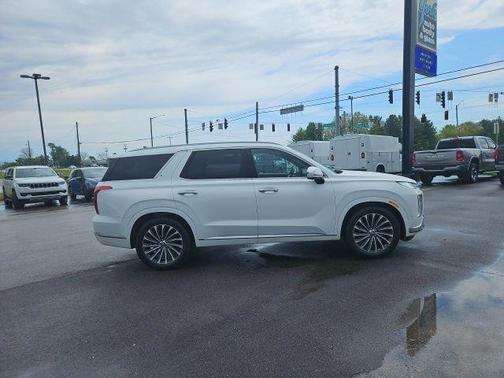 White 2023 Hyundai PALISADE Calligraphy