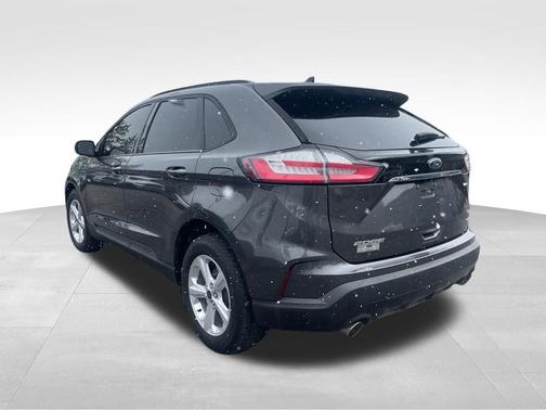 MAGNETIC METALLIC 2020 Ford Edge SE