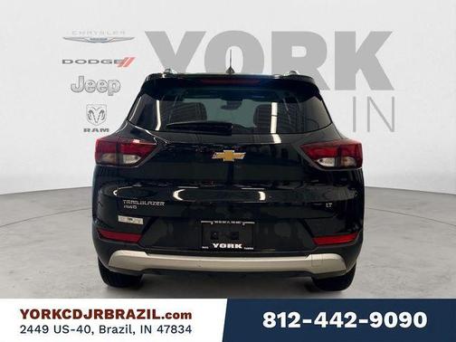 Mosaic Black Metallic 2025 Chevrolet Trailblazer LT