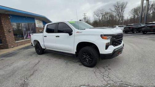 Summit White 2025 Chevrolet Silverado 1500 Custom Trail Boss