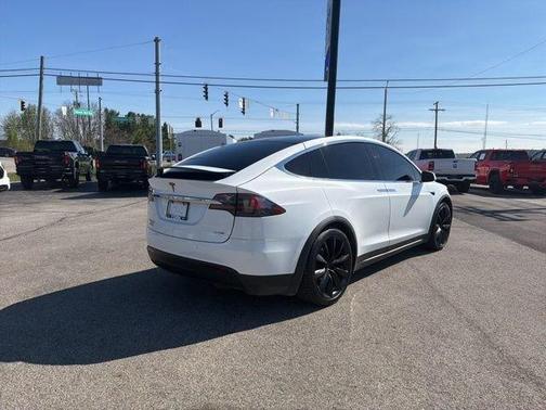 White 2018 Tesla Model X P100D