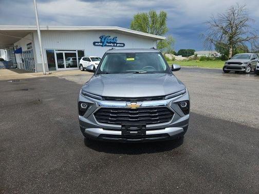 Sterling Gray Metallic 2025 Chevrolet Trailblazer LT