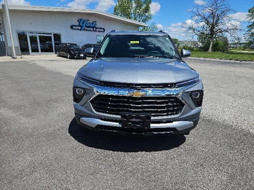 Sterling Gray Metallic 2025 Chevrolet Trailblazer LT