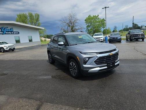 Sterling Gray Metallic 2025 Chevrolet Trailblazer LT