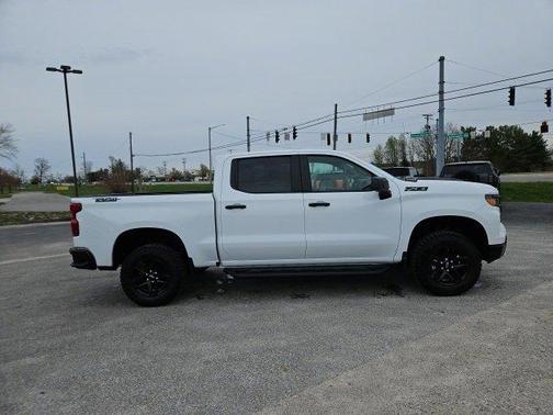 2025 Chevrolet Silverado 1500 Custom Trail Boss