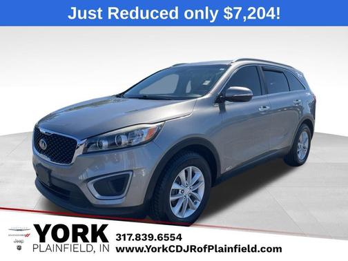 Titanium Silver 2016 Kia Sorento LX