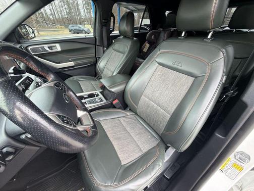STAR WHITE MET TRI-COAT 2022 Ford Explorer Timberline