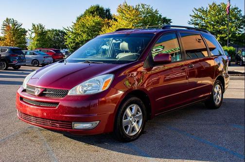 2004 Toyota Sienna XLE