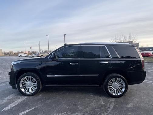 2018 Cadillac Escalade Platinum