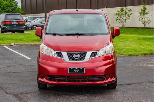 Cayenne Red 2017 Nissan NV200 SV