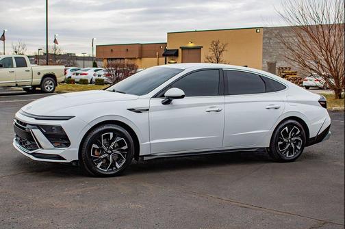 2024 Hyundai SONATA SEL