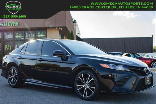 2020 Toyota Camry SE