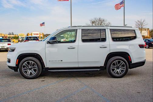 Bright White Clearcoat 2024 Jeep Wagoneer Series II 4x4