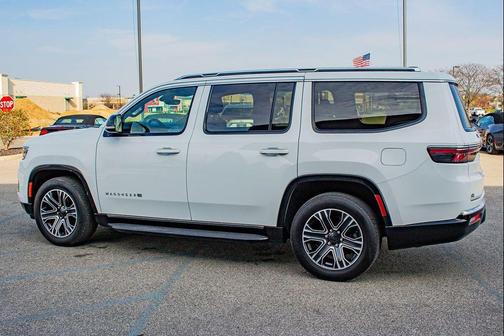 Bright White Clearcoat 2024 Jeep Wagoneer Series II 4x4