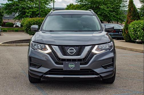 Gun Metallic 2017 Nissan Rogue S