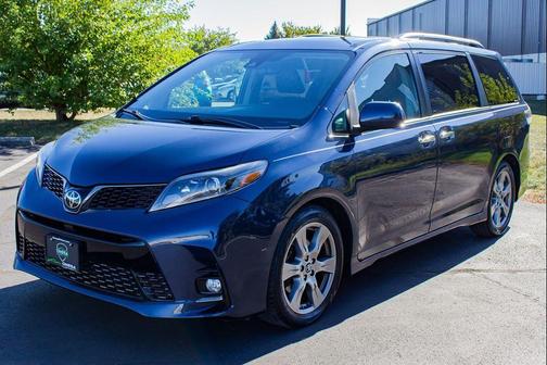 2018 Toyota Sienna SE
