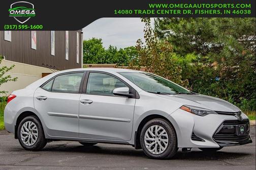 Classic Silver Metallic 2017 Toyota Corolla LE