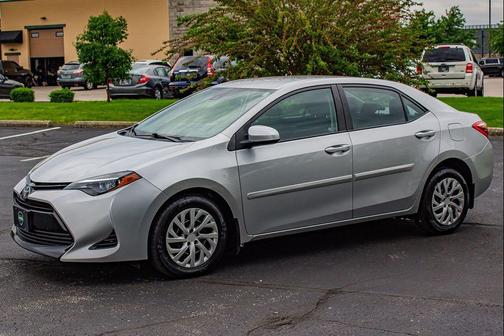 Classic Silver Metallic 2017 Toyota Corolla LE