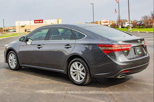 2013 Toyota Avalon XLE
