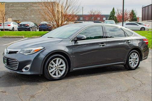 2013 Toyota Avalon XLE